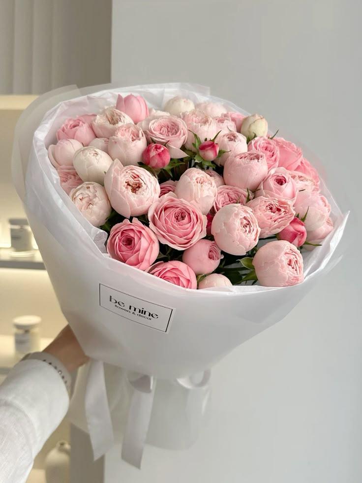 PilotKeystoneWave workshop space where corporate flower arrangements are designed and prepared for business delivery